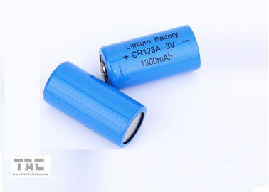 高エネルギー密度のリチウム電池 3.0V CR123A 1300mAh のフラッシュ ライト