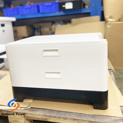 インバーターとのSolar Energy貯蔵システム51.2V 100AH 5000WHを積み重ねる低電圧